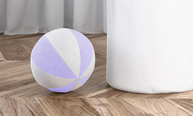 Bola de Plush Branco/Lilás 22cm