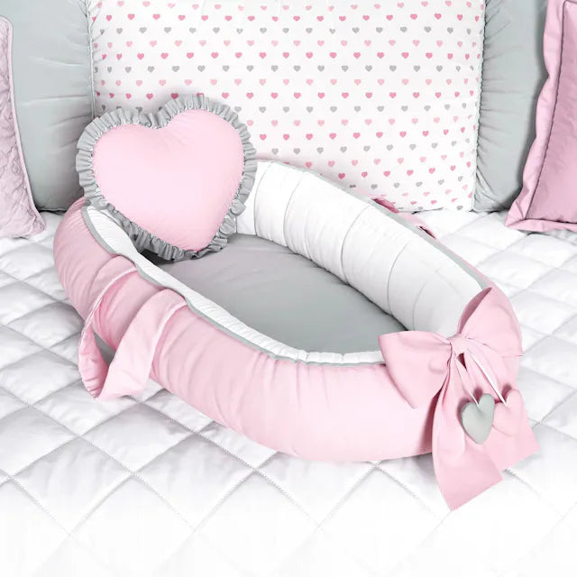 Quarto de Bebê Completo Coração Rosa 17 Peças