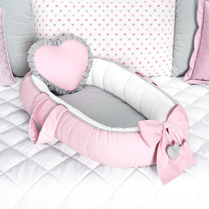 Quarto de Bebê Completo Coração Rosa 17 Peças